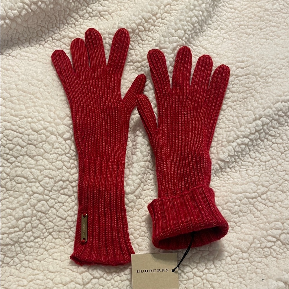 Burberry Vibrant Red Knit Gloves